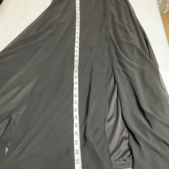 BELLA BRIDES MAIDS Chic Black One-Shoulder Evening Gown - Picture 10 of 15